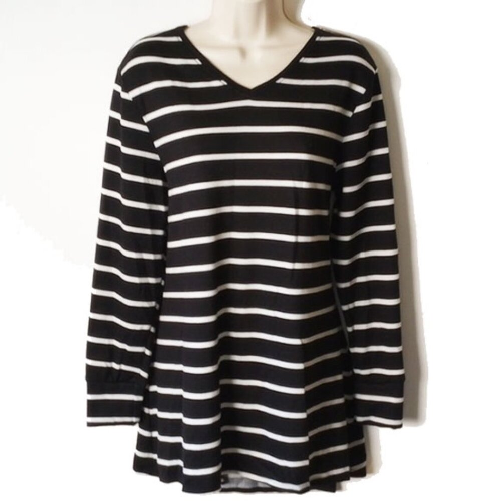 LuLaRoe Elizabeth Tunic M Black White Striped V-Neck Long Sleeve Flare  50off3